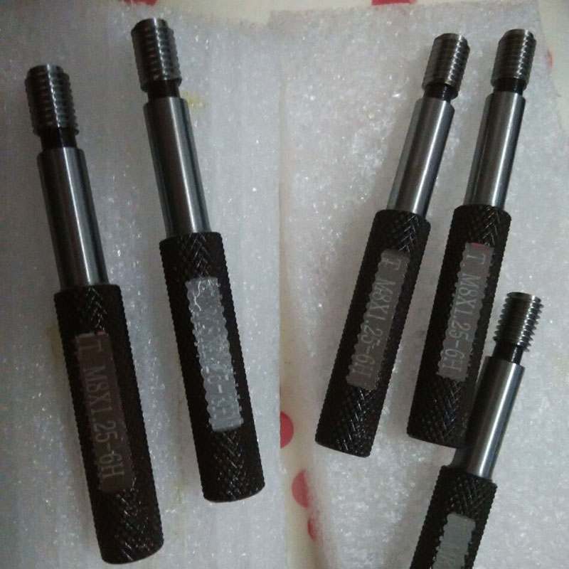 Fillage plug gauge